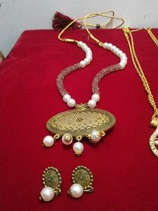 Artificial Gold-Tone Jewelry Set