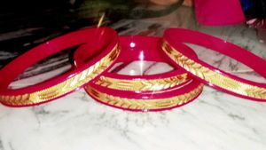 Red &amp; Gold Bangles - Set of 4