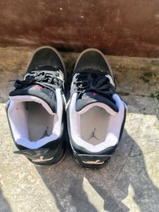 Jordan 4 Retro Black Cat Sneakers