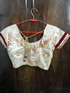 Elegant Velvet Saree