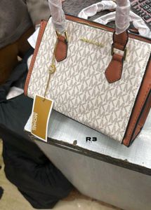 Micheal Kors Slingbags