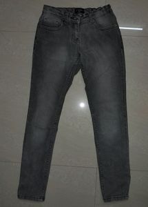faded black skinny jeans