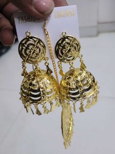 Golden Jhumka Earring Set