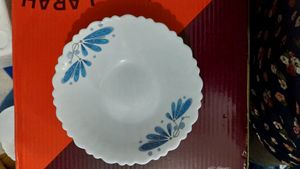 Dinnerset Of Larah By Borosil 9 Pis Set Brand New