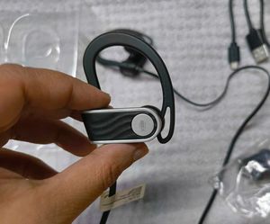 itek Wireless Sports Earbuds @ 70% Off