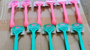 Brand New Shaving Razor Max Softcare (11 piece)