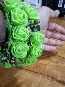 Green Floral Bangle