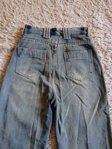 High Waisted Straight Fit Jeans
