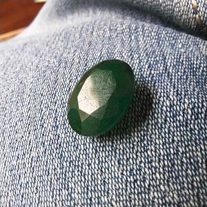 SSGTL7.60 CTS  natural Zambian green emrald Panna