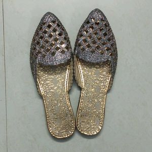 Ethnic Glitter Jutti For Women✨