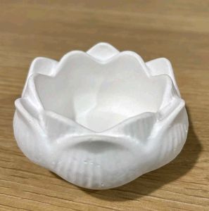 Set Of Three Lotus Shaped Tealight Candle Holders