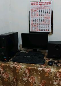 Dell Desktop And CPU Complete Set