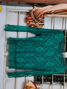 Dark Green Top In Mesh Pattern Style