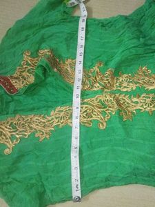 Elegant Green Embroidered Kurta 💚