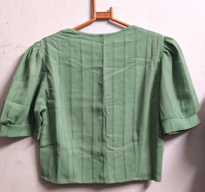 Cute Green Puff Sleeve Top