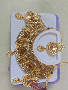 Elegant Gold-Tone Necklace Set