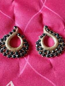 Elegant Black Bead Earrings