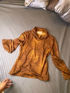Animal Print Turtleneck Top🤎