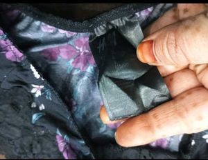 Floral Lace Thong 💚