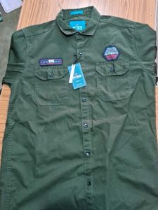 F33 Men&#39;s Casual Shirt