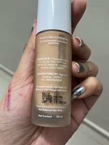 Mamaearth Glow Serum Foundation