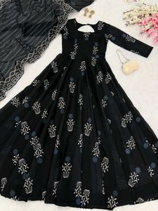 Black Outfit 🖤