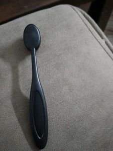 Oval Makeup Brush