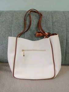 Casual Women’s Shoulder Bag in Faux Leather