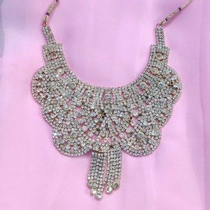 QUEEN NECK PIECE✨