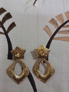 Golden Star Earrings