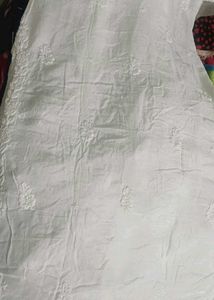 7D chikankari kurta