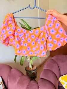 Floral Puff Sleeve Crop Top