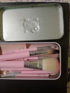 Hello Kitty Makeup Brush