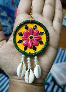 Elegant lippon Art Earrings