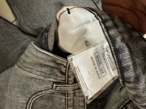 Available in 28,32 waist