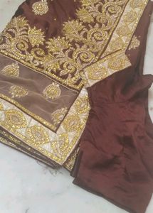 Very Heavy Saree With Blouse