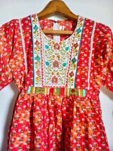 Cute Floral Print Top Size Small