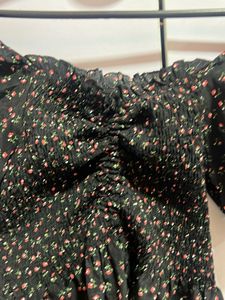 Pinteresty Black Top With Floral Print
