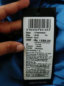 Women Stunning Blue Solid Dress