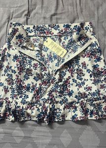 summery y2k skirt