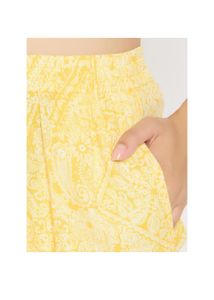 🌼 Clovia Yellow Kurta Set – Sunshine vibes at a….