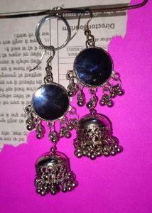 Earings