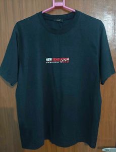 Black Tshirt: GIO