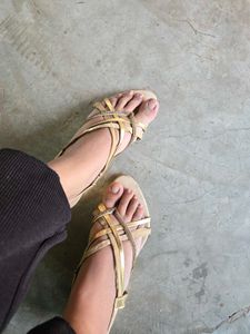 Elegant Gold sandals  👡 and grey