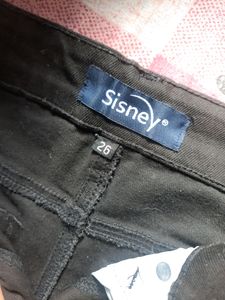 Sale📍📍📍📍Accepting Offers ♡Black Bootcut Jean For The Beautiful,Teenagers And Womens , Little Bit Stretchable, Brand New , No Flaws ♡ Price Can Be Negotiate A Little Bit ♡🌷🌷