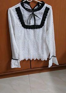 Elegant White &amp; Black Lace Blouse - M Size