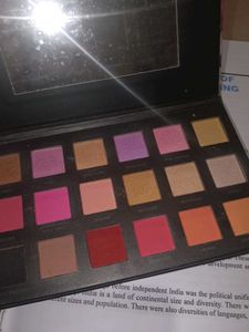 eyeshadow palette