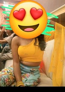 Fashionable Plazoo And Crop Top