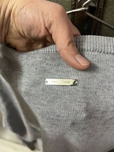 GUESS V-Neck Sweater