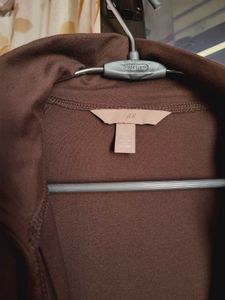 H&amp;M Sports/Casual Zip Through Jacket Size-Small
